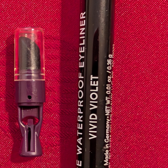 💜 Vivid Violet I-care Waterproof Eyeliner Laura Geller 🆕 Purple Eyeliner - Picture 6 of 7